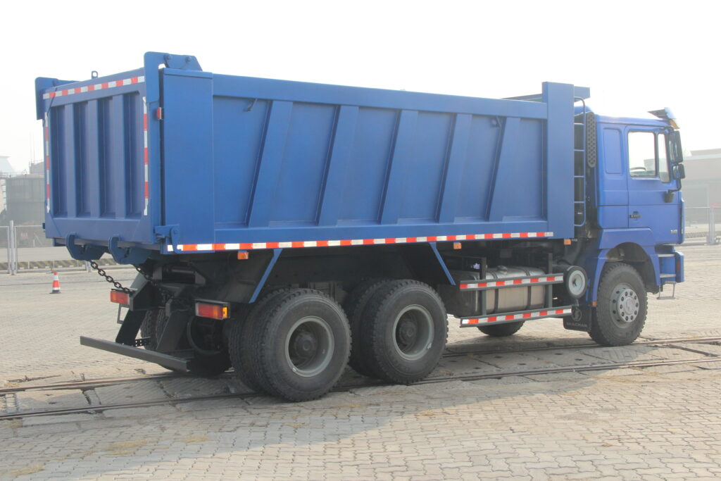 Dump Truck For Sale / SHACMAN F3000 Euro 3 345 hp 6X4 dump truck