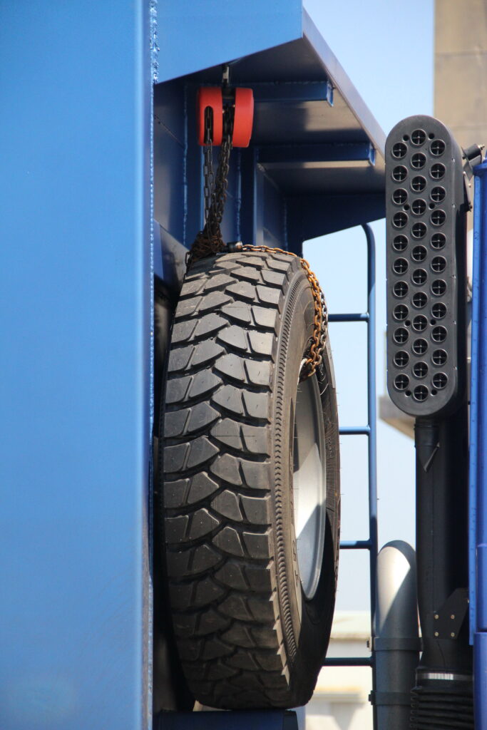 Dump Truck For Sale / SHACMAN F3000 Euro 3 345 hp 6X4 dump truck